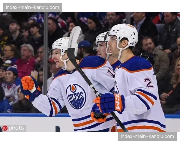 NHL常规赛：埃德蒙顿油人队麦克戴维德完成单场五助攻，率队大胜
